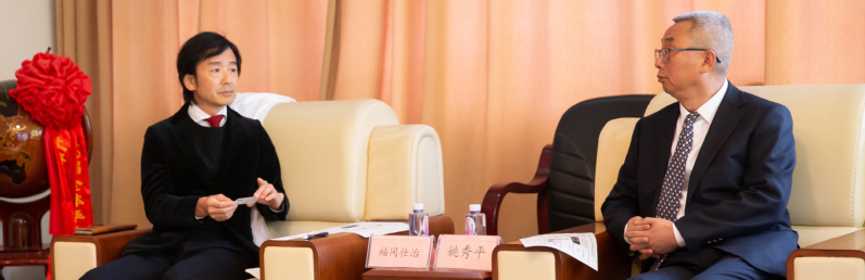 日本神户电子专门学校校长一行来...